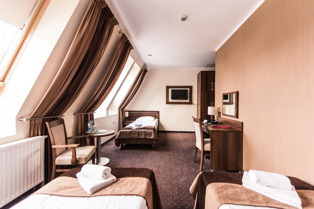 Hotel Austeria Conference & Spa Ciechocinek Exterior photo
