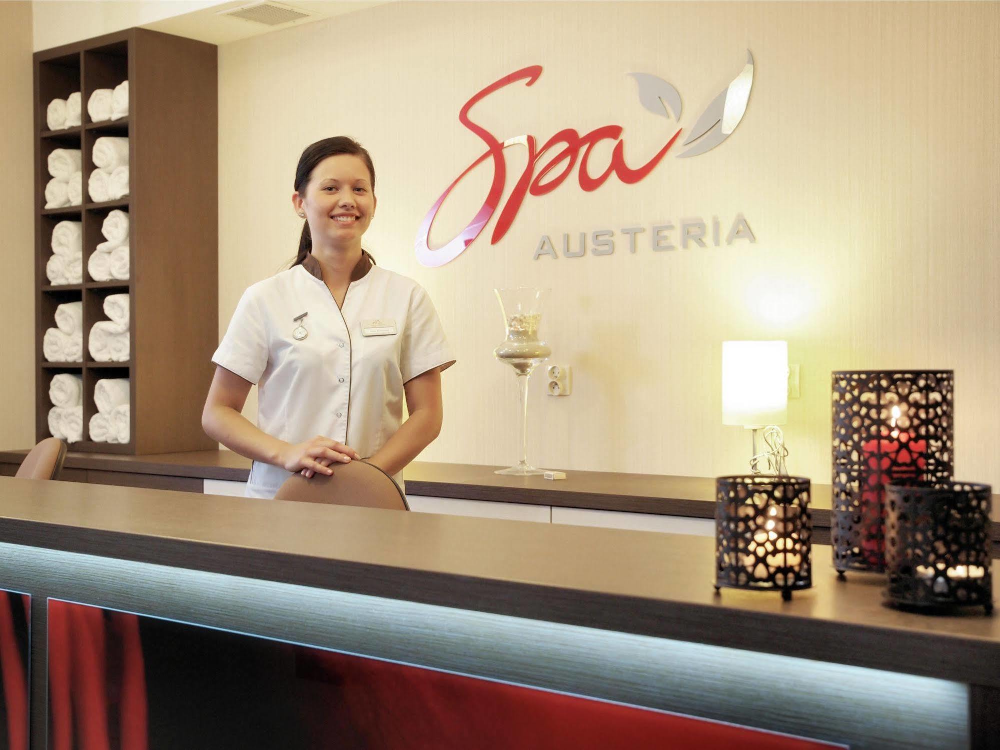 Hotel Austeria Conference & Spa Ciechocinek Exterior photo